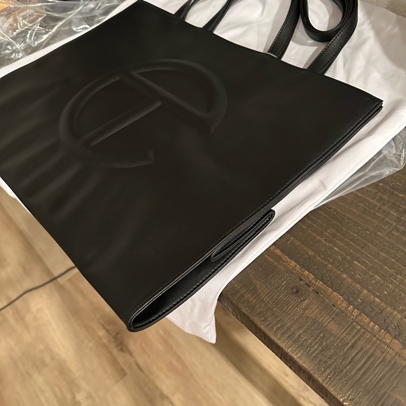 ❤️❤️❤️ SOLD!!!  NWT - IMMEDIATE SHIP - BRAND NEW TELFAR LARGE SHOPPING BAG - Picture 6 of 8